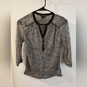 The Limited black & white print blouse 3/4 sleeves, sheer, casual or dressy XS